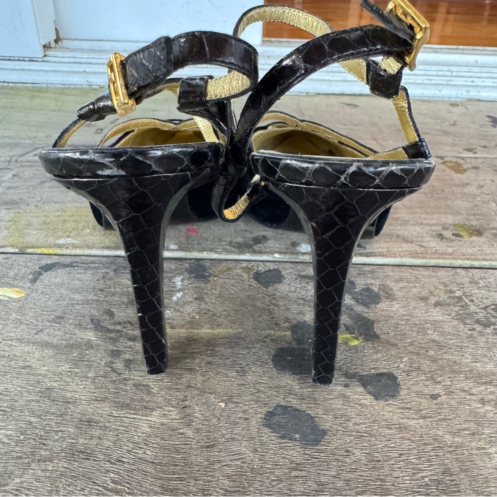 Fendi Black Velvet Cross-Strap Heels - Picture 8 of 9